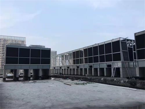 工業(yè)冷卻塔收水器飄水的控制措施